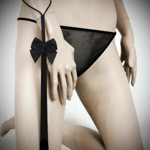 BIJOUX INDISCRETS - LILLY FRINGED WHIP