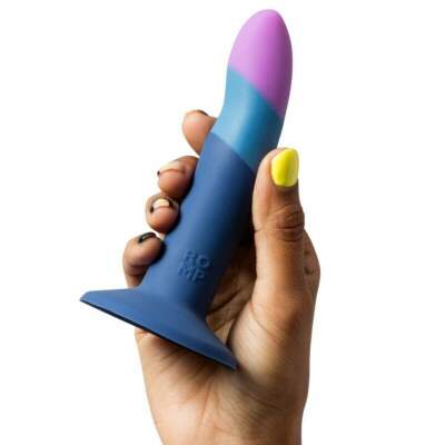 ROMP - PICCOLO HARNESS + SILICONE DILDO WITH TRICOLOR SUCTION CUP 14 CM