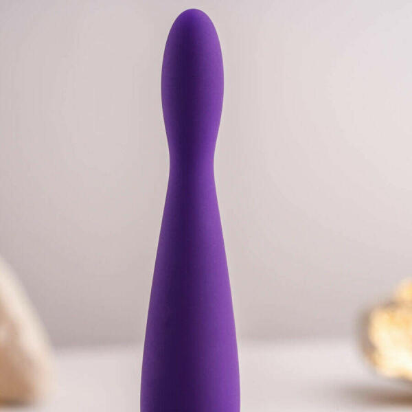 ROCKS- OFF - PETITE SENSATIONS TEAZER ANAL PLUG VIBRATOR PURPLE