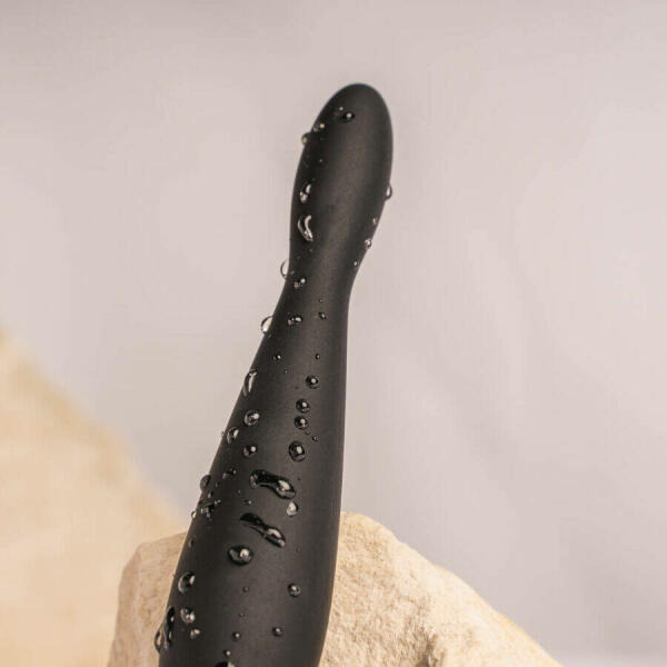 ROCKS- OFF - PETITE SENSATIONS TEAZER ANAL PLUG VIBRATOR BLACK