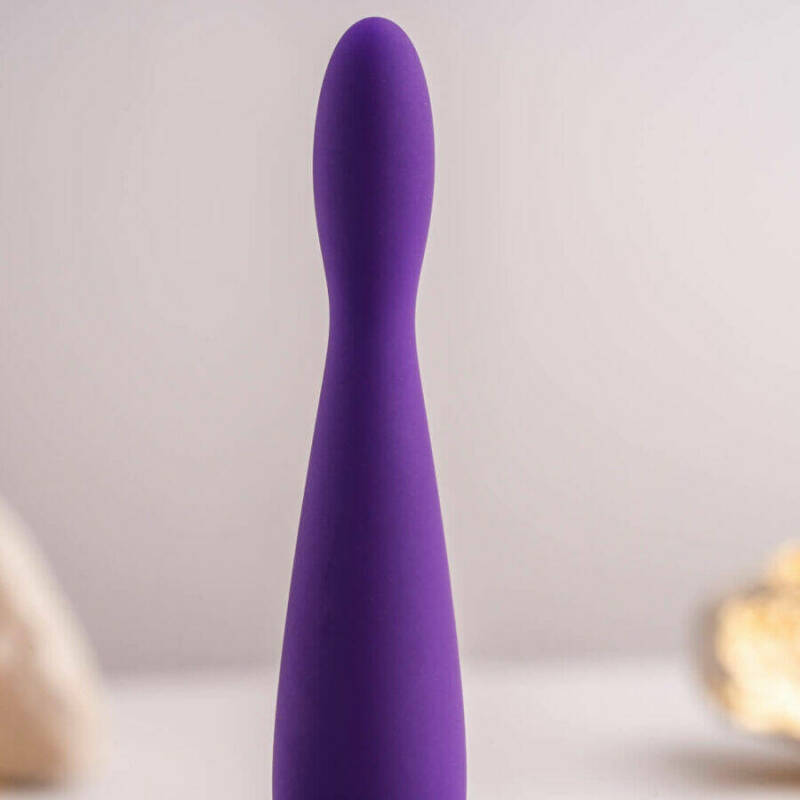 ROCKS- OFF - PETITE SENSATIONS TEAZER ANAL PLUG VIBRATOR PURPLE
